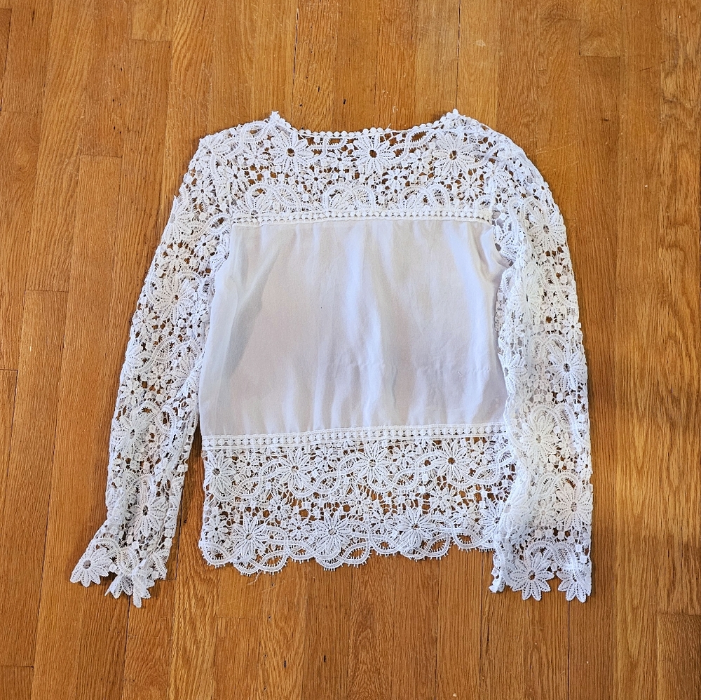 White Floral Crochet Top sz m